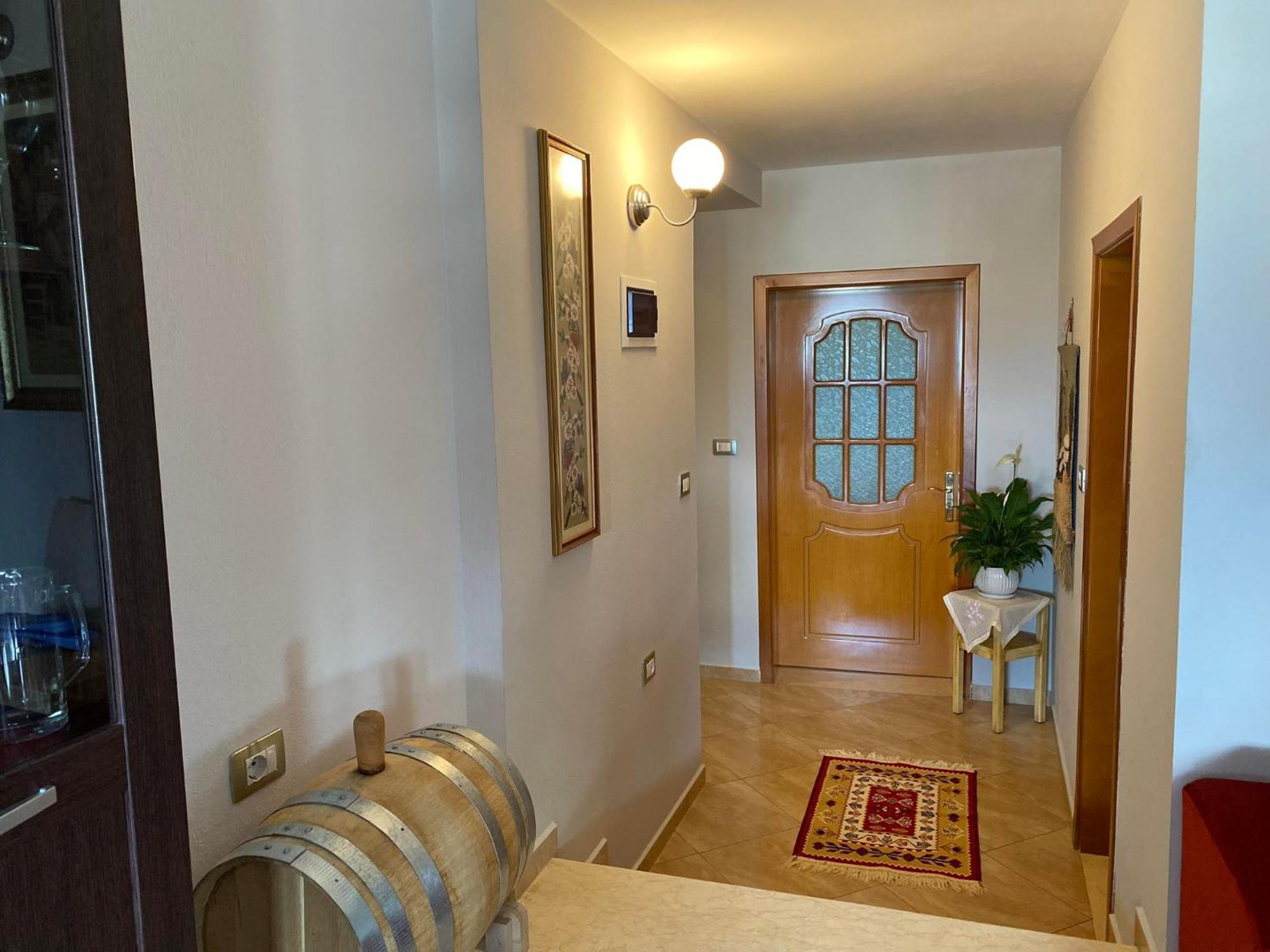 Gjirokastër Guest House Persa מראה חיצוני תמונה